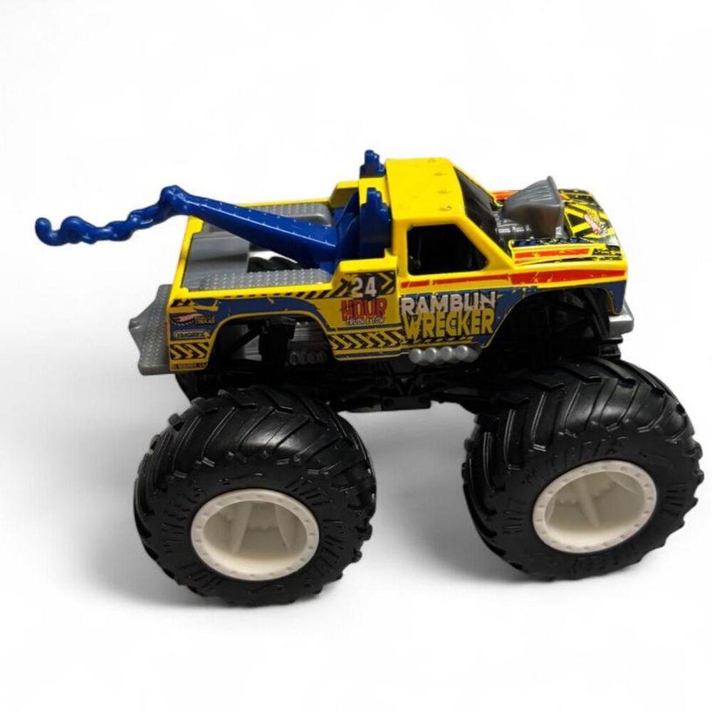 Hot Wheels Monster Trucks Ramblin’ Wrecker Tow Truck